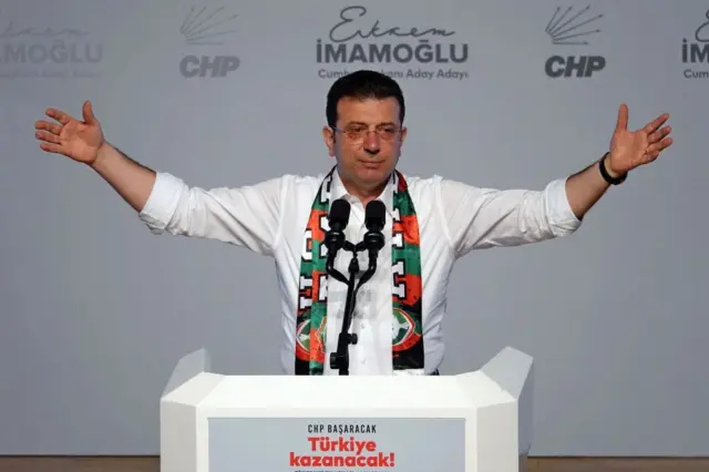 EKREM İMAMOĞLU VE BERABERİNDE 95 KİŞİ GÖZALTINA ALINDI! SOSYAL MEDYAYA ERİŞİM ENGELİ!