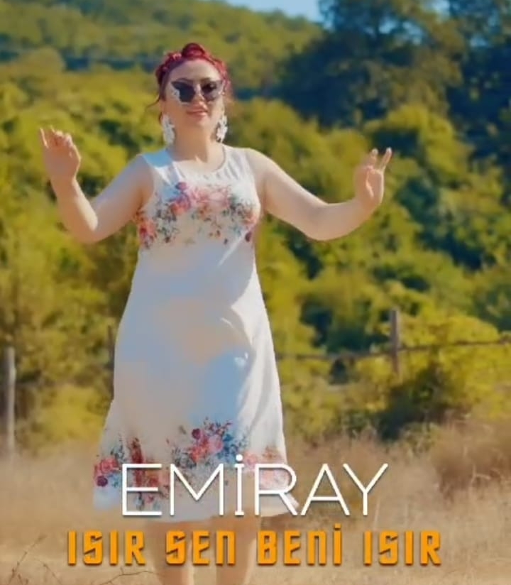EMİRAY’dan Güçlü Bir Başlangıç: “Isır Sen Beni Isır”