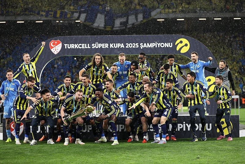 GS 0 – 2 FB ! TURKCELL SÜPER KUPA FİNALİNDE ZAFER FENERBAHÇE’NİN!