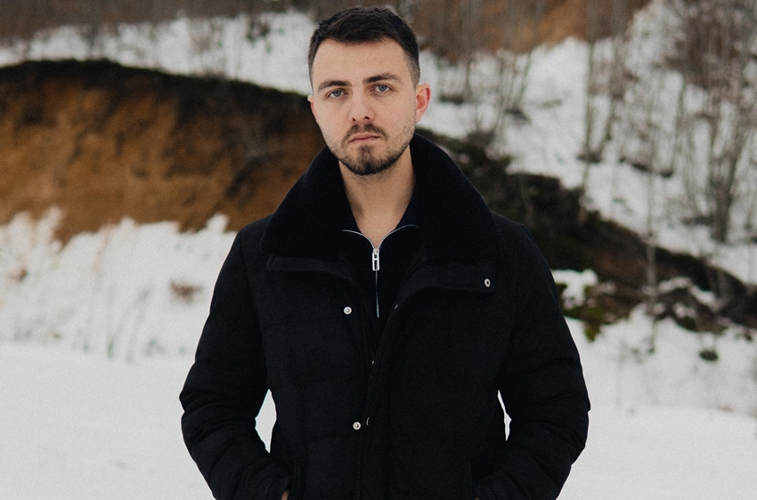 DENİZHAN GÜNAYDIN’DAN GÜÇ MANİFESTOSU: GÖLGEME YASLANDIM