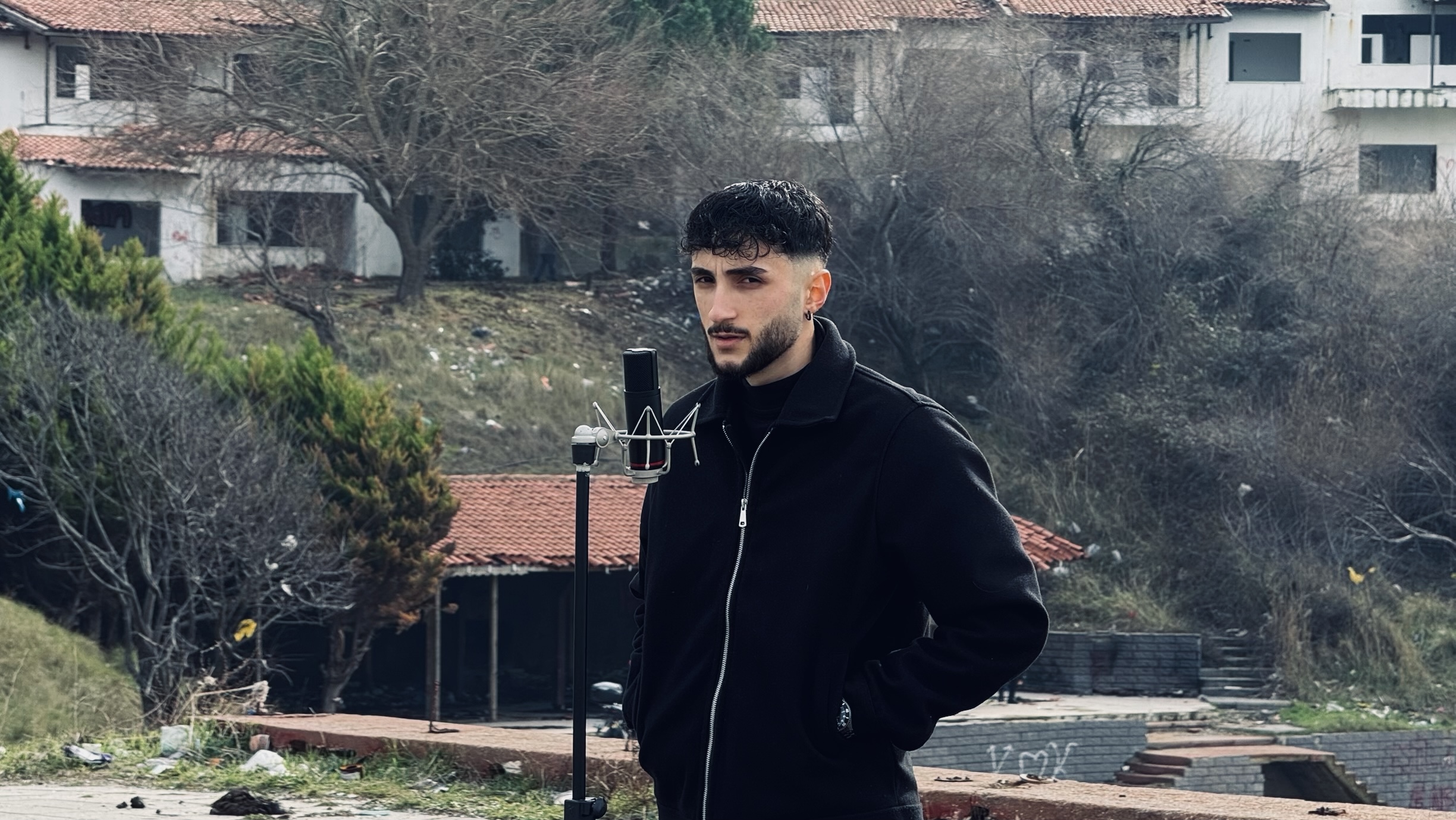 BURAK SARI’DAN DUYGUSAL BİR DÖNÜŞ: “BİTMEYEN ACILARIM” YAYINDA