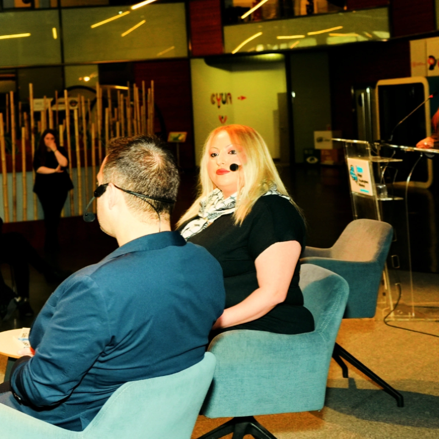 SPORT X DİGİTAL SUMMIT’E HABER SPİKERİ SELDA ŞENTÜRK DAMGASI: SAHNEDE GÜÇLÜ PERFORMANS!