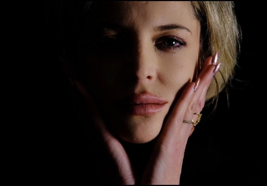 REYNA TOYRANA’DAN YENİ TEKLİ: “PANZEHİR”