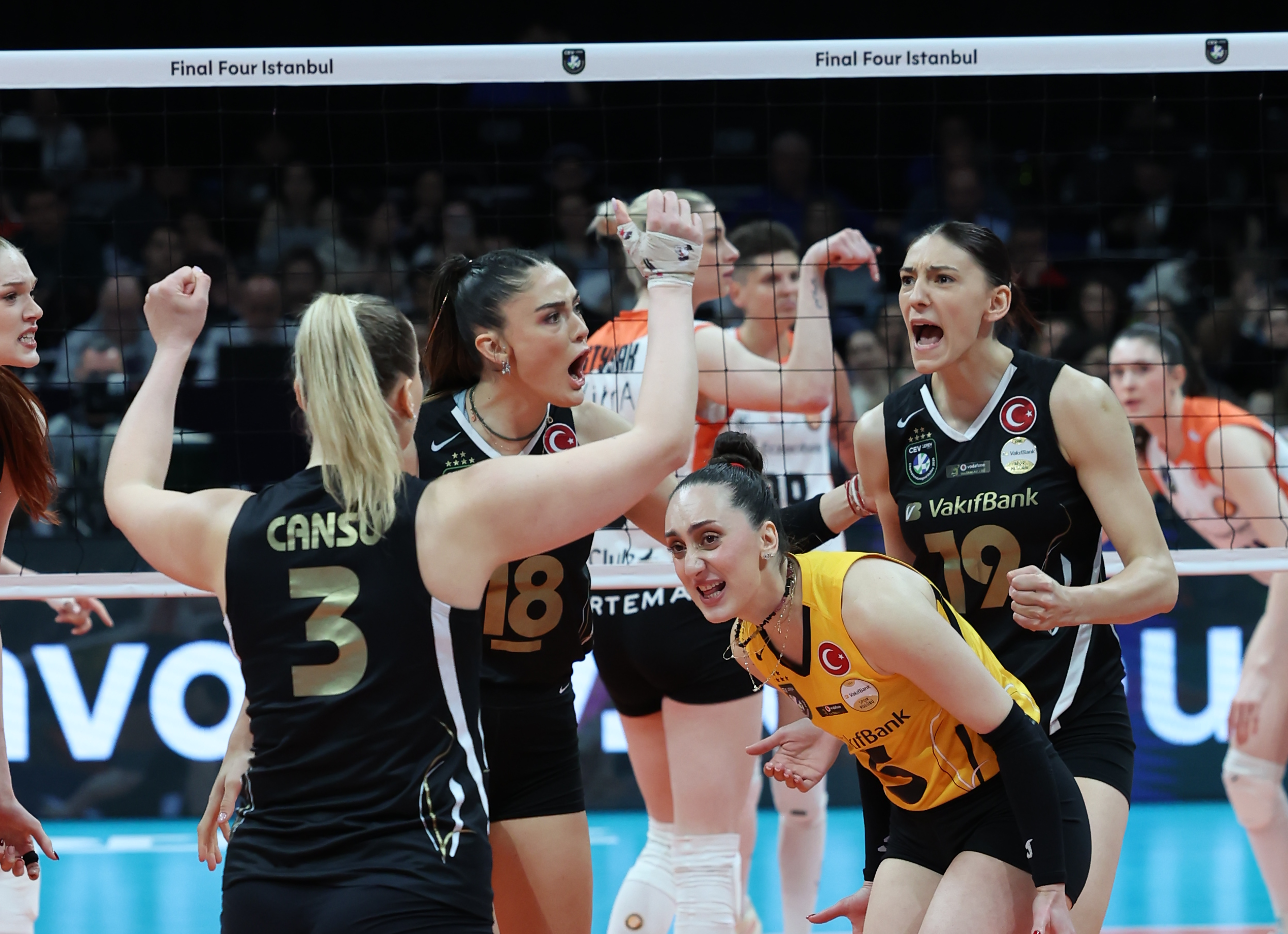 VAKIFBANK 7. CEV ŞAMPİYONLAR LİGİ ŞAMPİYONU OLDU!
