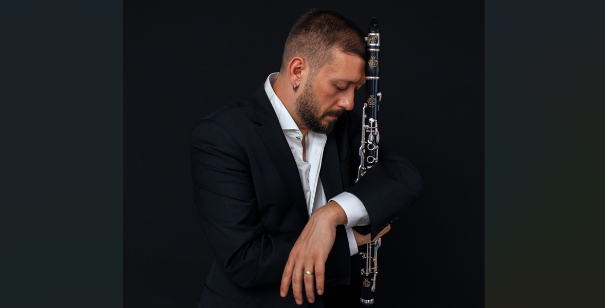 KLARNETİN DİLİYLE ANADOLU’NUN SESİ: ALİ EMRE MALÇOK’TAN “KIRMIZI BUĞDAY” YORUMU