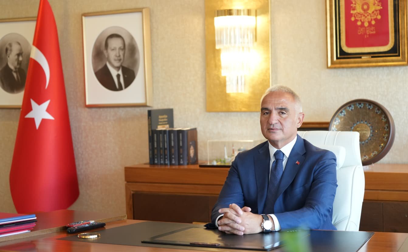 KÜLTÜR VE TURİZM BAKANI MEHMET NURİ ERSOY: “TÜRKİYE’NİN ZENGİN SANAT BİRİKİMİ DÜNYAYLA BULUŞACAK”